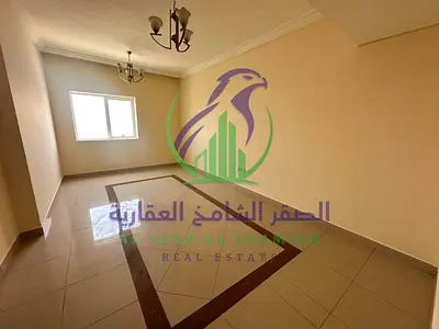 ثلاث غرف وصالة بالتعاون، 3 حمامات وبلكونة، باركينغ مجاني، موقع مميز قريب من الخدمات، إيجار 60 ألف سنوياً