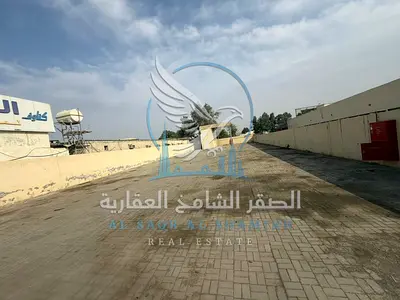 حوطة 17000 قدم بالصناعية 5 مع مكتب للإيجار