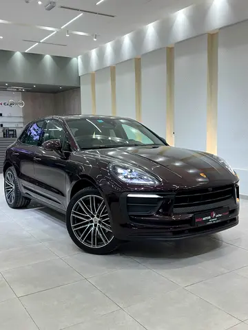 Porsche Macan 2.0L 4 Cylinder,2026 Model, Gcc Specs, Under Dealer Warranty , Single Owner