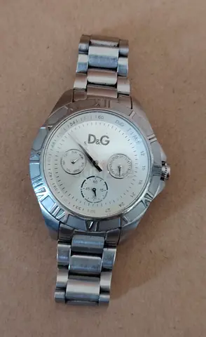D&G stainless steel men's watch – silver chronograph style