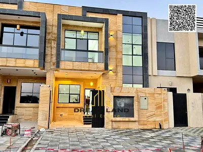 في موقع خاص جدًا، فيلا مكونة من 5 غرف نوم رئيسية بسعر يشمل رسوم التسجيل، بالقرب من المسجد