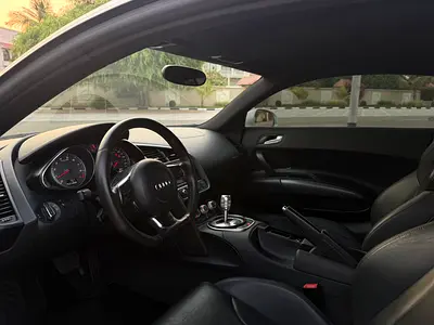 صورة 5 لـ 2011 AUDI R8