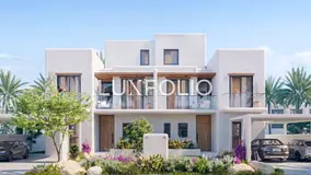 Large Style | On Lagoon | Next to Amenities