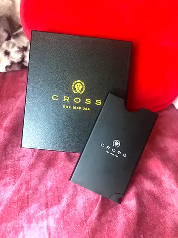 New cross card wallet
