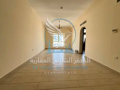 شقة واسعة بمويلح الجديدة غرفة وصالة وموقف سيارة