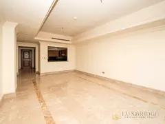 Unfurnished | Mid Floor | Vacant in September