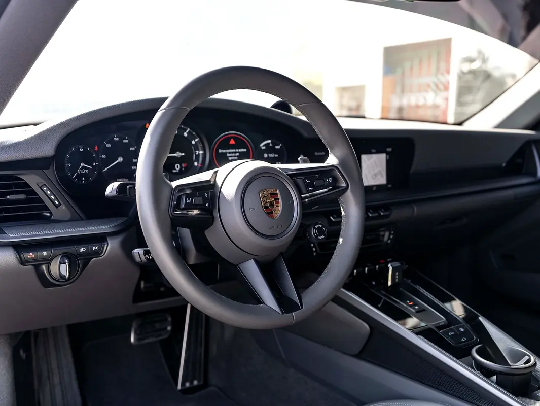 Porsche 911 2024