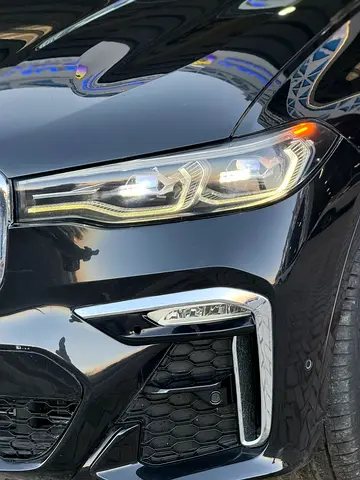 2021 BMW X7 — миниатюра 3