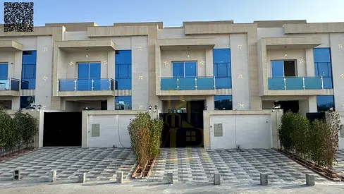 فيلا بسعر شامل رسوم التسجيل والتمليك على الشارع الرئيسي جاهزة للسكن بخصم خاص للكاش في أرقي مناطق عجمان تملك حر..