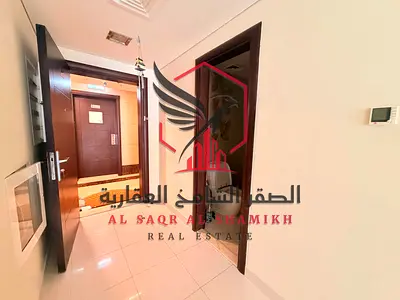 شقة للإيجار السنوي في الخان غرفتان ماستر وصالة اطلاله بحريه باركن مجاني جيم ومسبح مجاني مساحات واسعه صيانه مجانيه تكييف مركزي