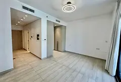 Spacious Studio | Modern | Vacant | Corner