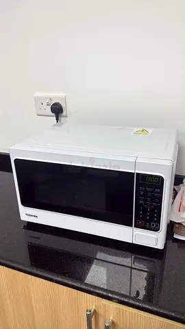 Toshiba Countertop Microwave - Good Working Condition