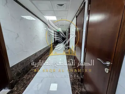 غرفة وصالة مميزة للإيجار السنوي في منطقة القليعة داخل بناية حديثة ونظيفة تمنحك فرصة رائعة للعيش في واحدة من أفضل المناطق
