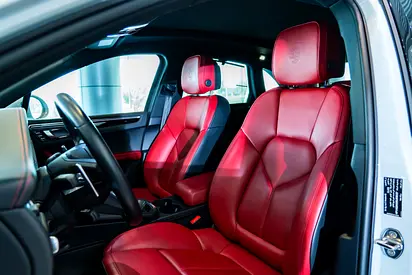 2024 Porsche MACAN thumbnail 14