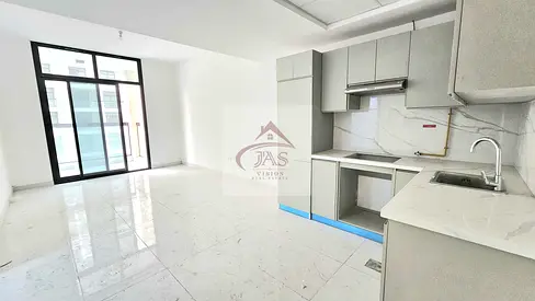 2 Bed + Maids | High Floor | Fitted Kitchen