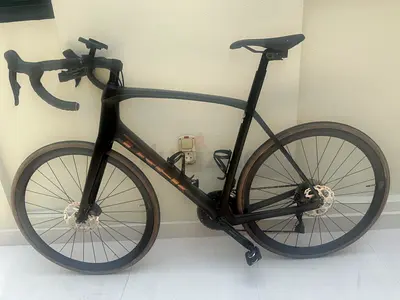 Trek Domane SL 5 Gen 4 | Shimano 105 Di2 12-Speed | Size 60 | Excellent Condition