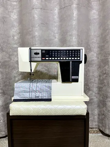 5002-Janome sewing machine