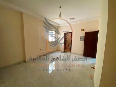 للإيجار السنوي استوديو بمطبخ منفصل في الراشدية 2 عجمان بجانب اللولو وموقع حيوي فرصة مميزة للسكن في استوديو واسع