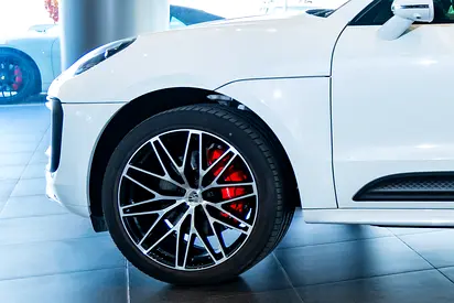 2024 Porsche MACAN thumbnail 20