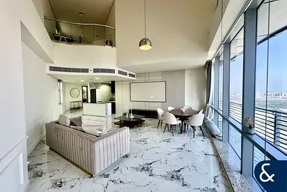 Duplex | Large Layout | High Floor