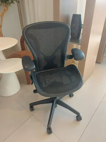 Herman Miller Aeron Office Chair Fully Options With Adjustable Arms and Lumbar Support