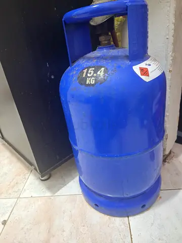 Gas