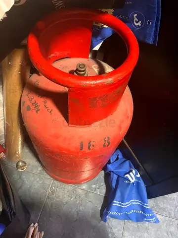 Gas cylinder 22 and 16kg with regulator