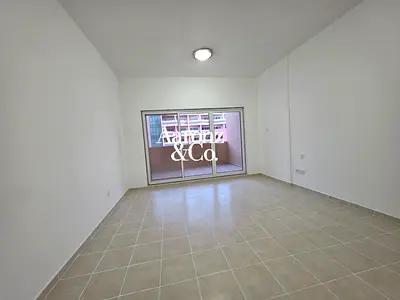 Spacious Studio | Vacant | Balcony