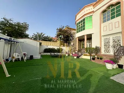 Villa for sale behind Al Hamidiya Police Station, Ajman, close to all services, including electricity, water and air conditioning.