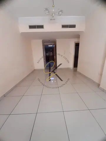 CLOSE TO MUWAILIAH BAS STOP FAMILY BUILDING 1BHK CANTARAL AC ONLY 30K 30 DAY FREE BIG OFFER PARIM LOCATION MUWAILIAH AREA SHARJAH