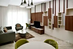 Furnished| Spacious| Bills Included| Housekeeping