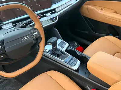 2026 KIA SPORTAGE — миниатюра 8