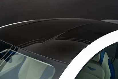 2019 Aston Martin DBS 照片 18
