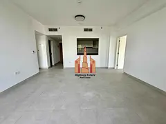 HUGE 2 BEDROOM WITH BOTH MASTER BEDROOM+CLOSED KITCHEN