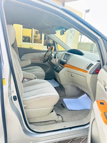 صورة 11 لـ 2011 Toyota PREVIA