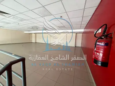 مستودعات - محلات - معارض - اراضي - حوط - (محل جديد في الصناعية 15 - علي الشارع الرئيسي - اول استخدام - كهرباء 30 kw - ميزانين)