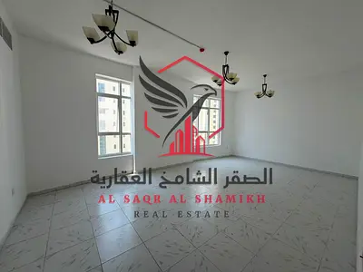 غرفتين وصالة 3 حمام للايجار السنوي في المجاز3 | غرفة منهم ماستر , اطلالة مفتوحة | موقع حيوي قريب م جميع الخدمات وقريب من مخرج دبي