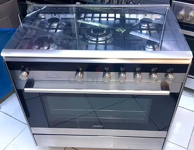 Siemens Gas Hobs and Electric Oven 90 x 60 cm