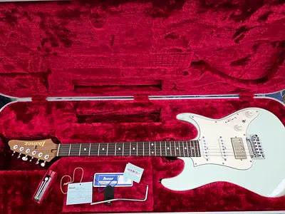 Ibanez AZ2204NW Prestige