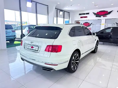 صورة 10 لـ 2017 Bentley BENTAYGA