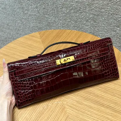 HERMES Women's Kelly Cut Bag 31 cm 57/Bordeaux Crocodile