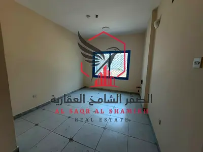 بسعر مميز شقة غرفتين وصالة بلكونة علي كورنيش المجاز تسهيلات في السداد موقع مميز سهل المخرج علي دبي