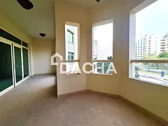 Up to 6 Cheques | Beach Club | Maids Room