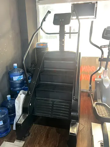 Used Stair Climber Machine — Well Maintained Cardio Stepper