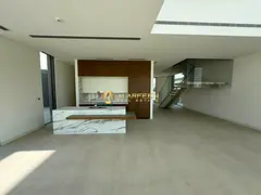 Single Row | Corner Unit | Prime Location