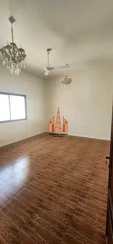 3 Bed room Hall Majlis Big yard maids room big villa 85k
