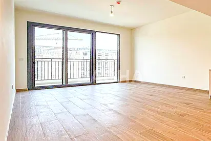 Spacious Apartment | BLVD View | VACANT