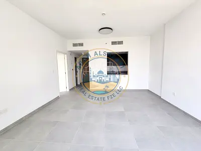 Limited offer semi close kitchen 2bathroom just 60k