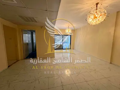 شقه غرفتين وصاله بلكون اطلاله مساحات واسعه تكييف مركزي خزائن بالحائط عقد عزاب صريح تسهيلات بالسداد قريب من حديقه المحطه