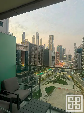 Vacant | Mid Floor | Fully Furnished
